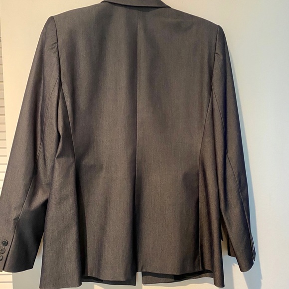 Blazer - Picture 4 of 4